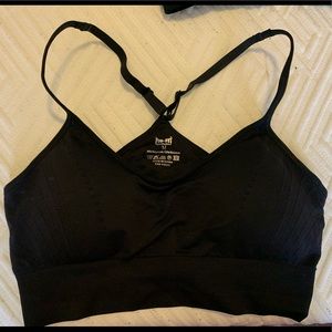 PRO-FIT Sports Bra
